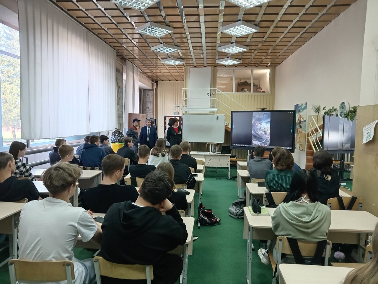 Представители Алтайского агротехнического техникума побывали у нас в гостях.